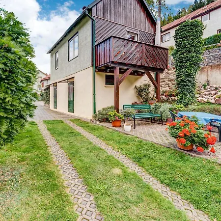 Prázdninový dům With Garden